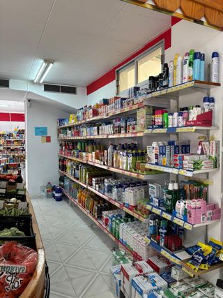 20 metros de estanterías de supermercado