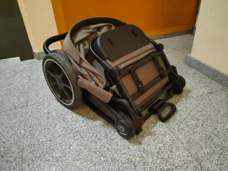 Cochecito + accesorios para bebé y niño/a