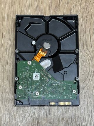 Disco Duro WD 1TB SATA 64MB Cache WD10EZEX