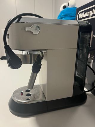 Cafetera DeLonghi EC685 Blanca