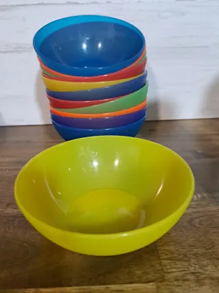 Lote 14 Platos, 12 Cuencos y 10 Vasos