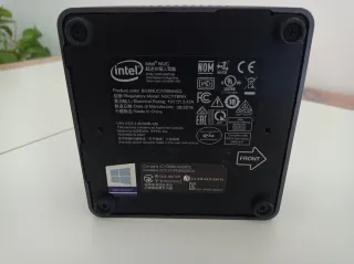 Intel Nuc  i7 + 8gb ram