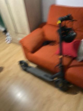 Patinete Xiaomi Poco Uso . Con casco y cargador