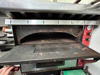 Se aceptan ofertas por Horno pizzero EUROFRED