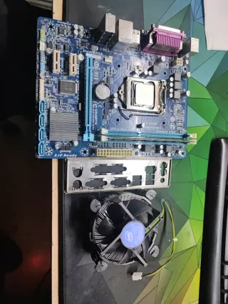 GIGABYTE GA-H61M-DS2 Socket 1155