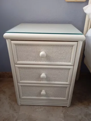 Dormitorio completo.