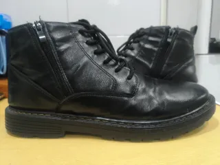 Botas negras Talla 43 con cremallera Zapatos
