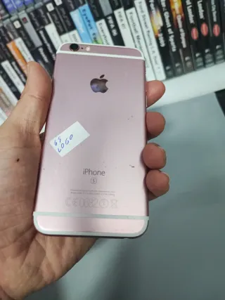 Lote 4 iPhones (Gris, Rosa, Blanco)