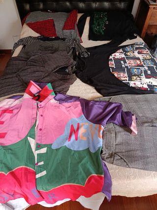 Ropa moderna nueva con etiqueta