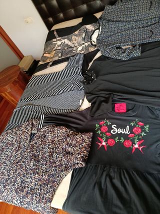 Ropa moderna nueva con etiqueta