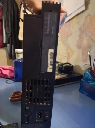 PlayStation 2 Negra + 2 Mandos + Juego