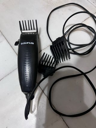 Cortapelos Taurus Negro