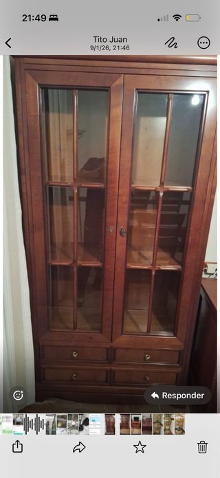 Mueble de salón de madera