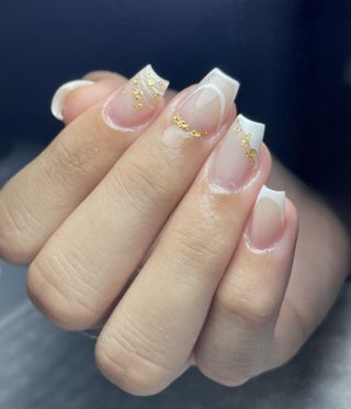 UÑAS SEMIPERMANENTE