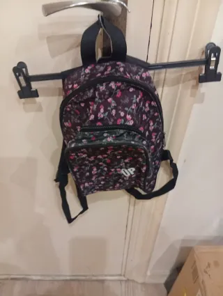 Mochila floral pequeña