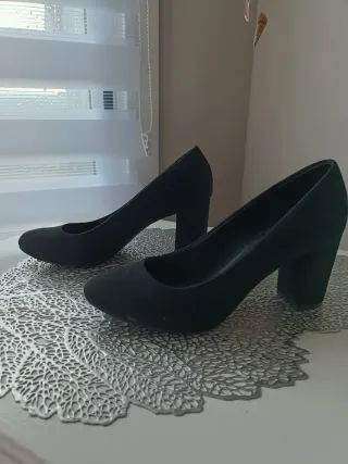 Zapatos de salón ante negros T 37 Graceland