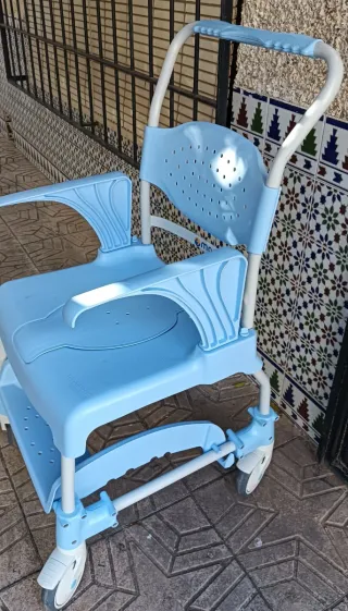 Silla de ducha para discapacitadoMoem azul y bla
