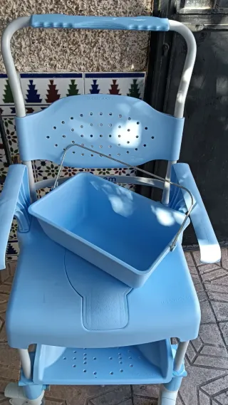 Silla de ducha para discapacitadoMoem azul y bla