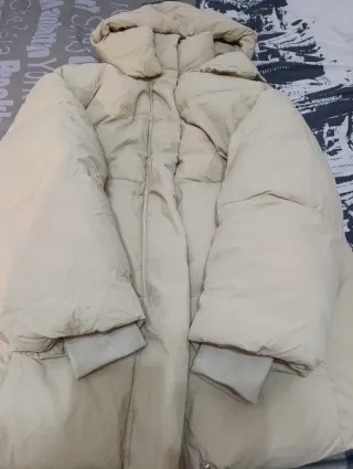 Abrigo acolchado beige