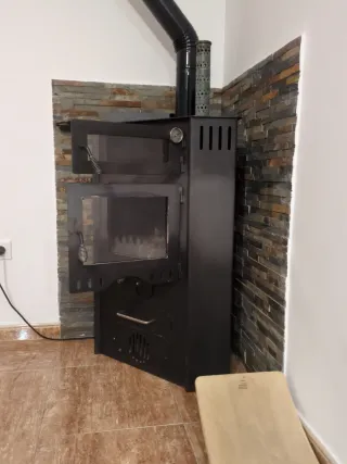 Estufa esquina leña/pellets hierro colado