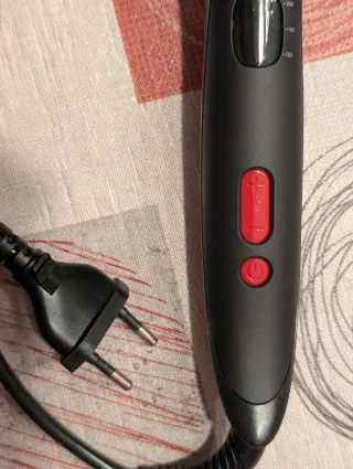 Cepillo Alisador Rowenta x Karl Lagerfeld