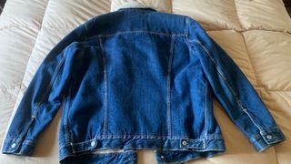 Cazadora Levi's forro borrego azul