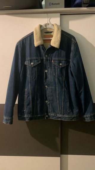 Cazadora Levi's forro borrego azul