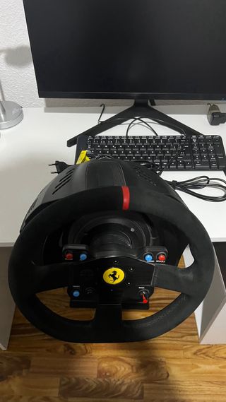 Volante Ferrari T300 RS Thrustmaster