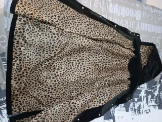 Chaqueta impermeable con capucha