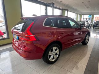 Volvo XC60 B4 2.0 HÍBRIDO DIÉSEL 200cv Automático