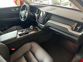 Volvo XC60 B4 2.0 HÍBRIDO DIÉSEL 200cv Automático