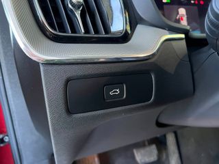 Volvo XC60 B4 2.0 HÍBRIDO DIÉSEL 200cv Automático