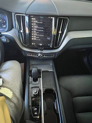 Volvo XC60 B4 2.0 HÍBRIDO DIÉSEL 200cv Automático