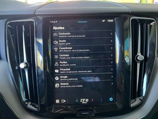 Volvo XC60 B4 2.0 HÍBRIDO DIÉSEL 200cv Automático