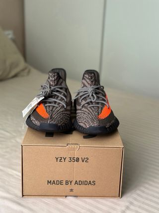 Adidas Yeezy 350 V2 Carbon Beluga 43 1/3