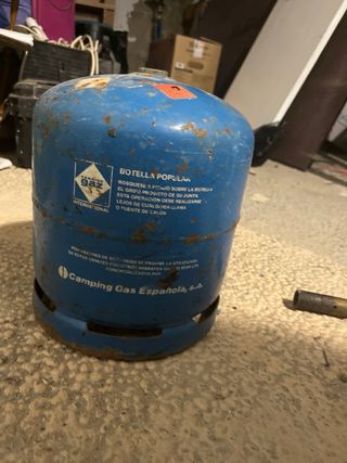 Bombona de gas con soplete