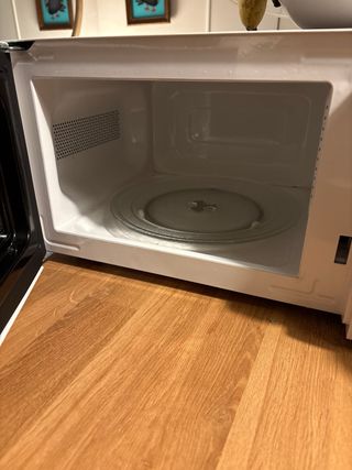 Microondas Orbegozo Blanco