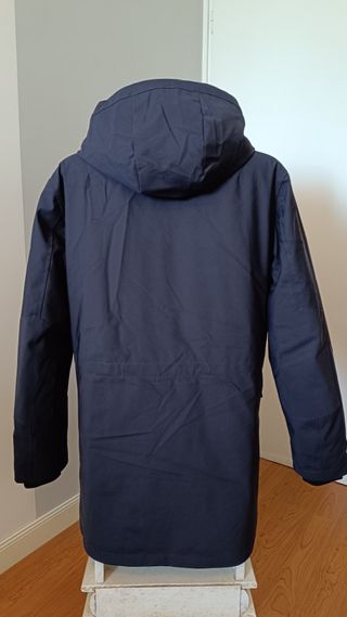 Scotta, 90% plumón 10% pluma, impermeable