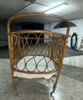 Cuna moisés de mimbre