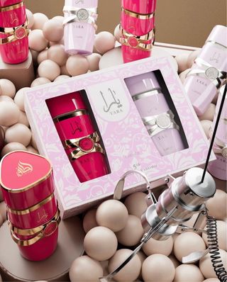 Lattafa Yara Set Perfume Rosa y Rosa fuerte