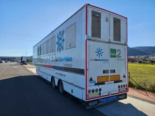 Semirremolque unidad móvil televisión