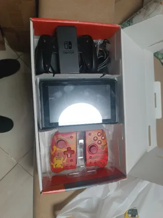 Nintendo Switch Azul y Rojo