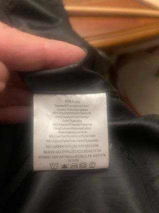 Plumas Beaumont Negro con Capucha