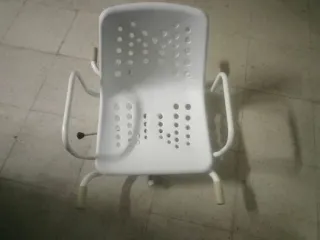 Silla giratoria para bañera