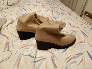 Botas sin estrenar marca cuplé