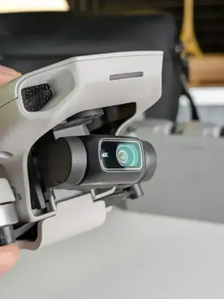 COMO NUEVO | DJI Mini 2 Fly More Combo