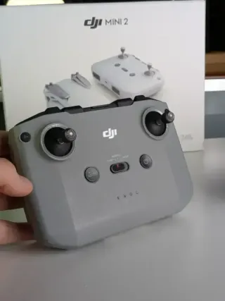 COMO NUEVO | DJI Mini 2 Fly More Combo