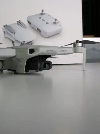 COMO NUEVO | DJI Mini 2 Fly More Combo