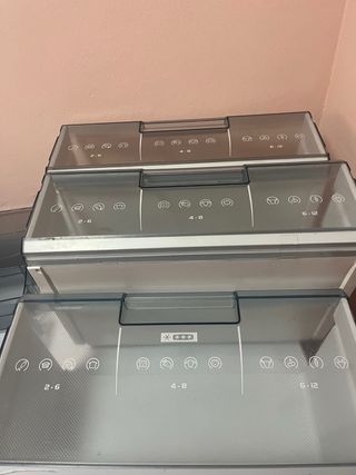 Cajones y baldas nevera Balay 3KF4930N