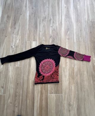 Camiseta Desigual manga larga floral